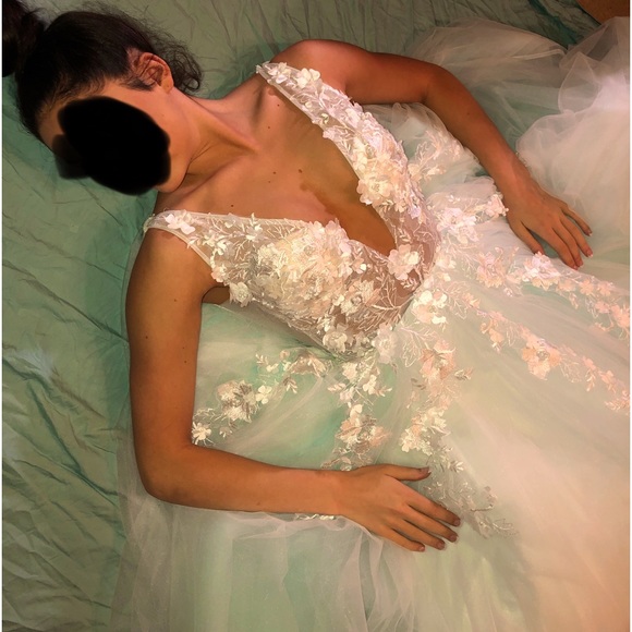 Ball Gown - Picture 1 of 9